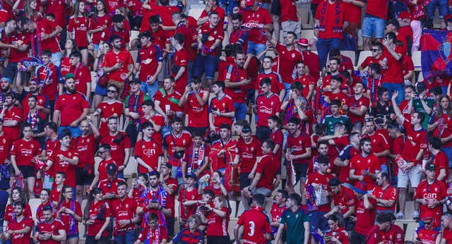 El documental inglés que trata de explicar a Osasuna: ‘Me pongo en la piel de esta peña y ‘¿qué aliciente tienen?’ Es una condena’