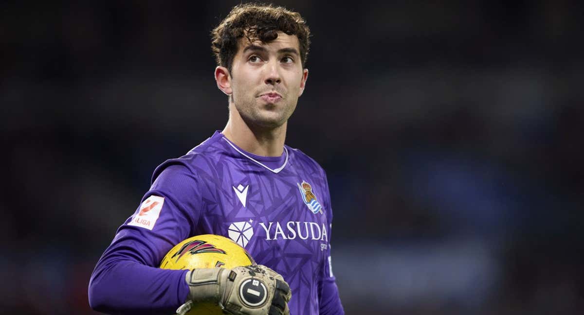 Unai Marrero, el día de su debut contra el Alavés tras la expulsión de Remiro. /Getty Images