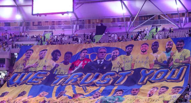 Jimmy Hill, de los Monty Python a plantar la semilla del fútbol en la Arabia que acoge otro Clásico
