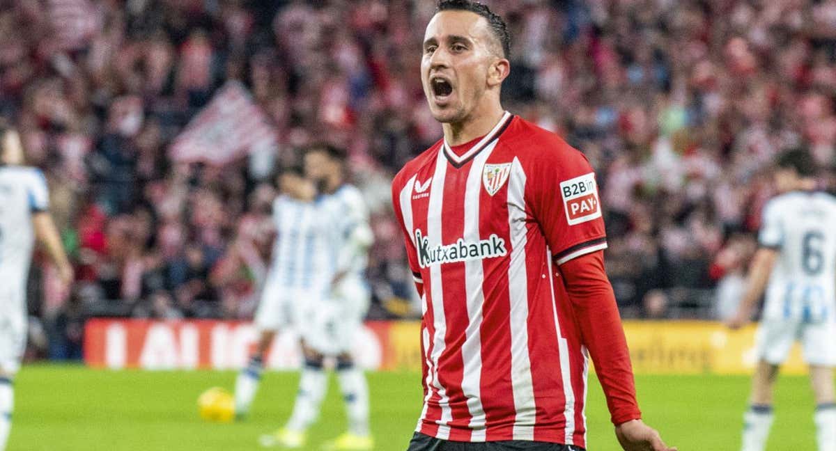 Berenguer celebra uno de sus goles en San Mamés./EFE