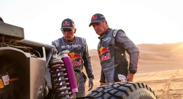 Carlos Sainz se queda ‘solo’ ante el peligro: “Perder 10 minutos es mucho”