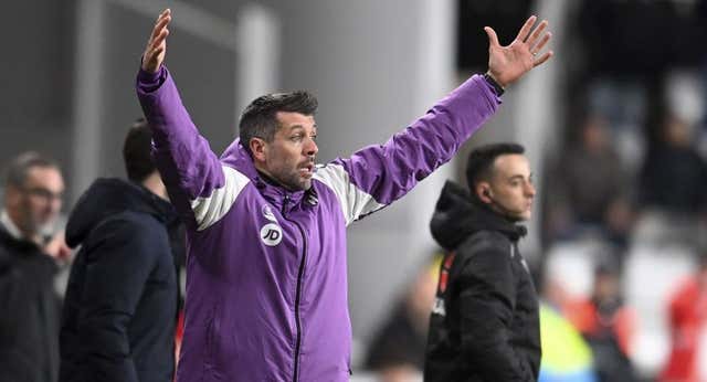 El Valladolid suma su tercera derrota consecutiva, sale de playoff y duda de Pezzolano