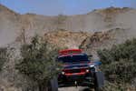 Carlos Sainz y Lucas Cruz resisten al ataque de Sébastien Loeb a tres días del final del Rally Dakar