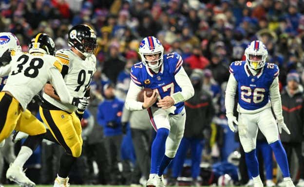 Josh Allen en el partido ante Pittsburgh Steelers. Reuters