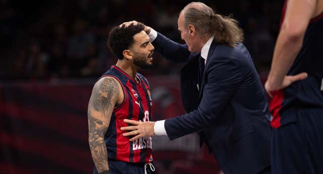Markus Howard da el triunfo al Baskonia y el Barça vuelve a su peor versión lejos del Palau