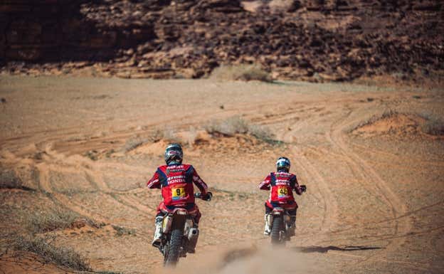 Ricky Brabec y Adrien Van Beveren, en el Rally Dakar 2024.  Monster Energy Honda Team