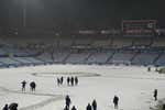 La tensión en La Romareda por la nieve acaba en partido suspendido... con aficionados en el estadio