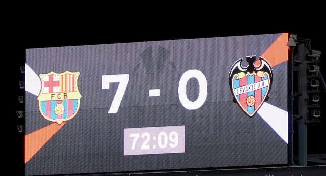 El debate sobre el Barça tras su última gran goleada esconde un peligro para el fútbol femenino: «Ya había gente mirando el móvil…»