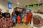 Moldovan, el nuevo portero del Atlético, ya está aquí y le reciben una docena de rumanos entregados
