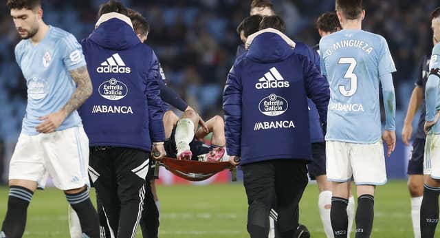 La doble operación en una del exmédico de la Real Sociedad para curar el cruzado: «Te aseguro que no se ha vuelto a romper ninguno…»
