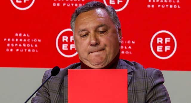 Medina Cantalejo irá fuera del CTA si no continúa Pedro Rocha… y peligra incluso hasta con él