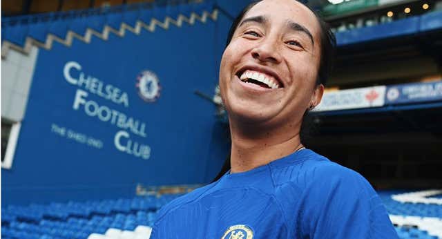 Por qué los 500.000€ del Chelsea por Mayra Ramírez son la tabla de salvación del Levante