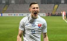 El Sevilla aprieta para fichar a Robert Bozenik