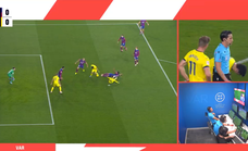 Munuera Montero anula un gol al Villarreal por fuera de juego... en un autopase