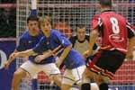 La intrahistoria de Modric jugando en la 'Caja de cerillas' de Zagreb: «Se probó muchos pares de zapatillas en mi casa, por entonces no tenía con qué jugar»