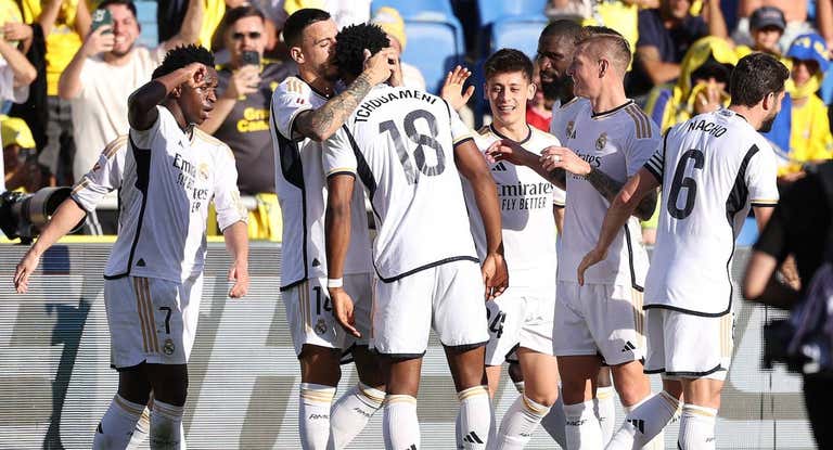 Los jugadores del Real Madrid celebran el gol de Tchouameni en Gran Canaria.