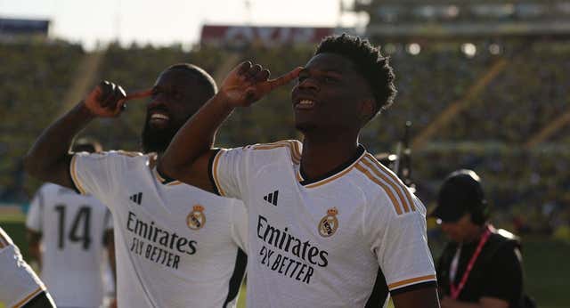 ¿Por qué celebra así los goles Tchouameni? Se inspira en su ídolo de infancia nada habitual: «Era top»