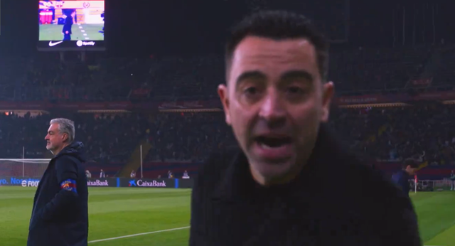 Xavi y el ‘dónde está mi cámara’ tras la revisión del VAR: «Es una vergüenza»