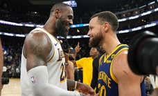 LeBron James y Stephen Curry, un duelo épico e irrepetible que termina con 289 puntos y victoria de los Lakers