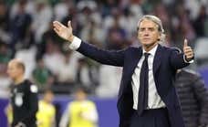 ¡Insólito! Mancini abandona a su equipo en plena tanda... y había opciones de remontar