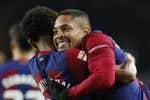 Vitor Roque salva al Barça de la quema