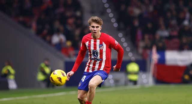 Barrios y Memphis sí aprovechan las oportunidades de Simeone