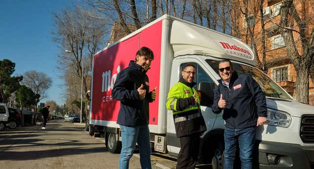 Futre y Morientes preparan la previa del derbi madrileño