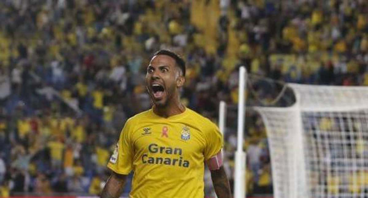 Jonathan Viera, con Las Palmas.