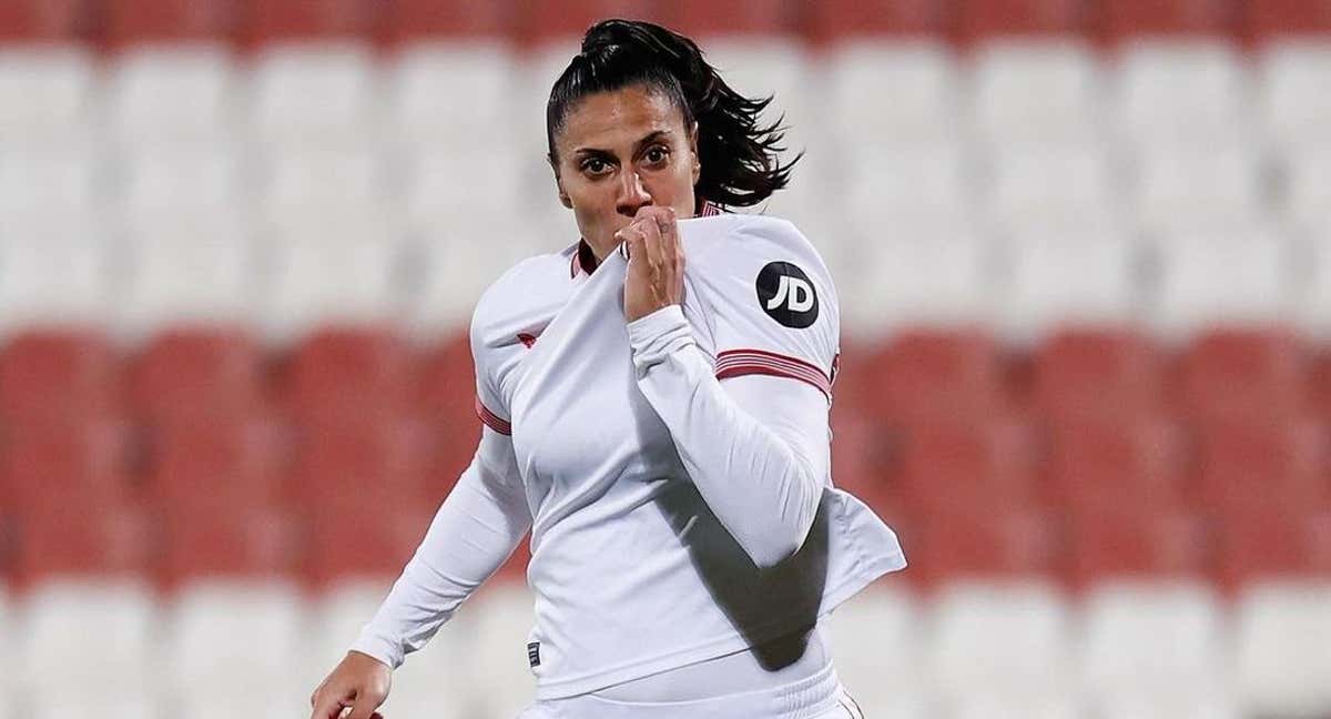 Cristina Martín-Prieto celebra un gol con el Sevilla.