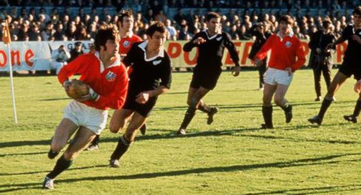 Barry John jugando con los Lions. /Welsh online