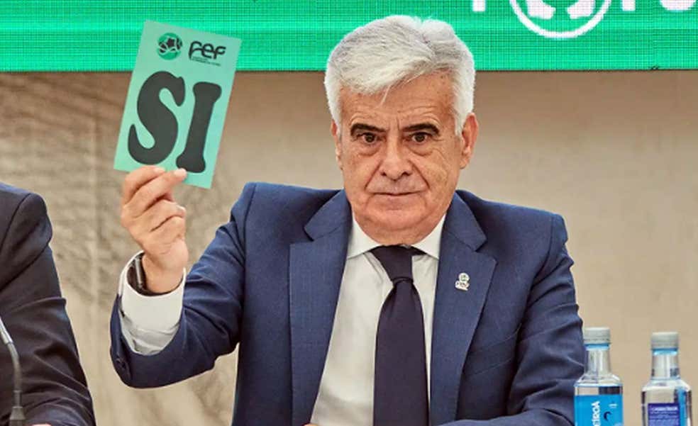 UEFA elimina la limitación de edad que 'pesa' sobre Pedro Rocha