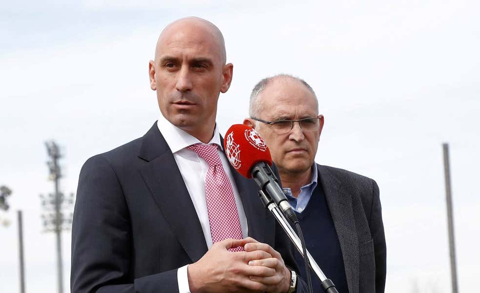 La jueza preguntará a Camps por qué se ocultó a la Federación el contrato con Arabia y la comisión de Piqué