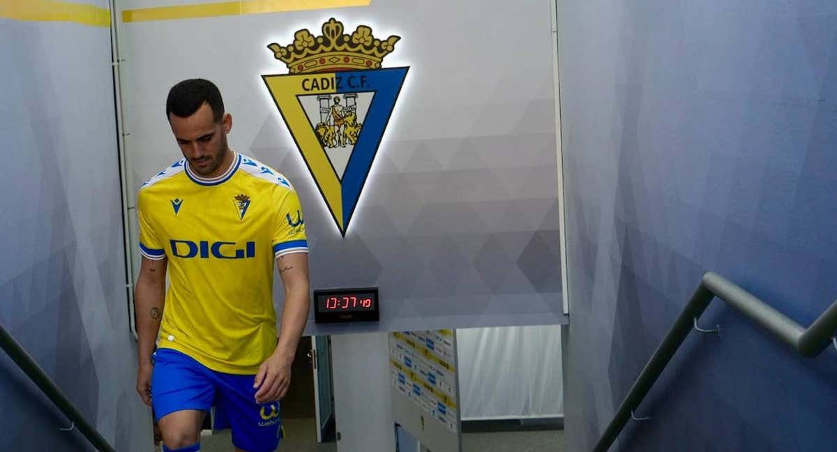 Juanmi, con la camiseta del Cádiz./L.V.