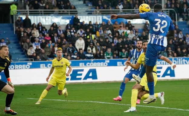 Samu, en el momento de su gol. EFE / L. Rico