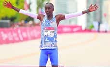 Muere en un accidente de tráfico Kelvin Kiptum, recordman mundial de maratón