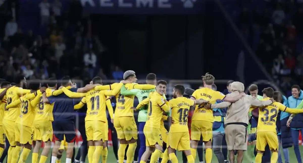 Los jugadores del Barcelona celebrando el título de la LaLiga 2023.