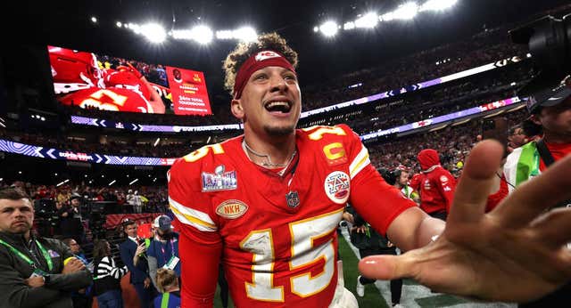 Patrick Mahomes ya mira a la cara a Tom Brady y entra en el olimpo de la NFL con su tercera Super Bowl