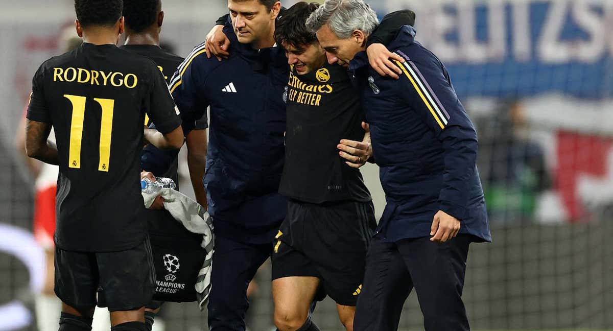 Brahim se retira lesionado ante el Leipzig.