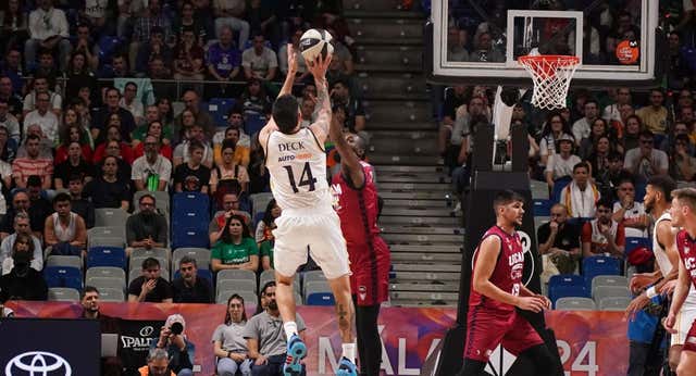 Deck y Campazzo evitan una mala resaca del Real Madrid