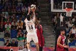 Deck y Campazzo evitan una mala resaca del Real Madrid