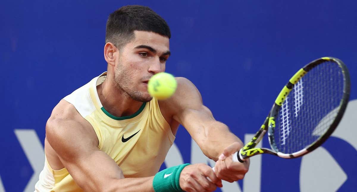 Carlos Alcaraz, en los cuartos del Argentina Open ante Vavassori./ALEJANDRO PAGNI / AFP