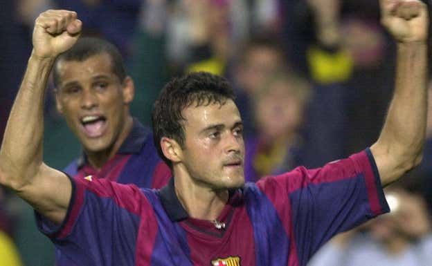 Luis Enrique celebra un gol con el Barça.  EFE