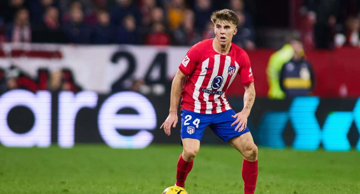 Barrios durante un lance del partido ante el Sevilla en el Pizjuán. /EP
