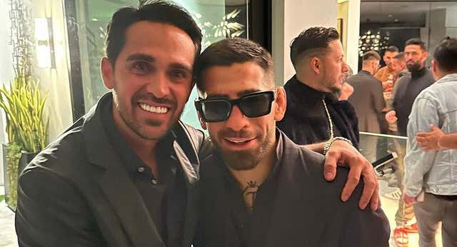 Los 10.000 kilómetros de Alberto Contador para apoyar a su amigo Ilia Topuria en California: “Me pone el corazón a mil”