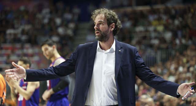 El calentón del Barça contra los árbitros en los pasillos del Carpena: «Tenemos que aguantar de todo, como esto o la Valdemoro»