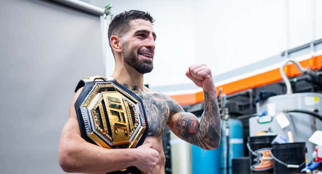 Cómo unas gafas que ciegan fueron claves para que Topuria ganara a Volkanovski