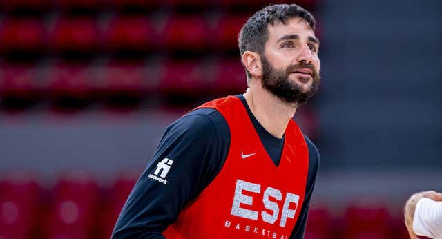 Ricky Rubio, de rojo