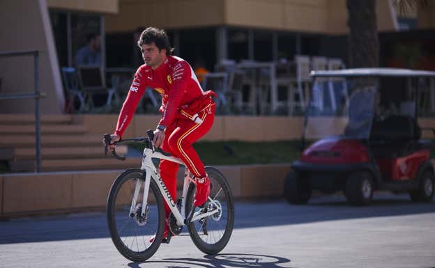 Carlos Sainz, en los test de pretemporada de la F1 2024.  EP