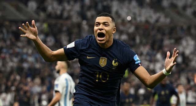 Cuántos títulos tiene Mbappé