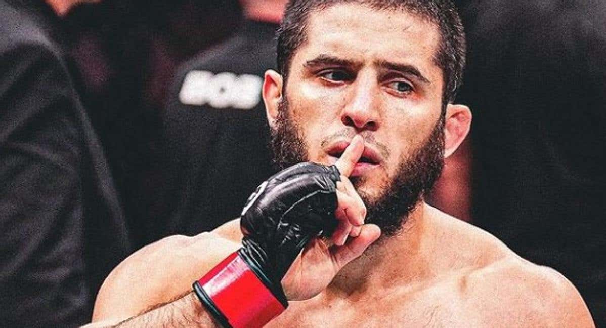 Makahchev manda callar al público tras noquear a Volkanovski./INSTAGRAM